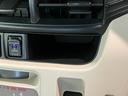 衝突被害軽減ブレーキ　ディスプレイオーディオ　ＤＶＤ再生　Ｂｌｕｅｔｏｏｔｈ　ＵＳＢ　バックカメラ　オートライト　マニュアルレベリング　キーレスエントリー　電動格納式ミラー　エコアイドル（滋賀県）の中古車