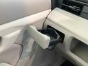衝突被害軽減ブレーキ　ディスプレイオーディオ　ＤＶＤ再生　Ｂｌｕｅｔｏｏｔｈ　ＵＳＢ　バックカメラ　オートライト　マニュアルレベリング　キーレスエントリー　電動格納式ミラー　エコアイドル（滋賀県）の中古車