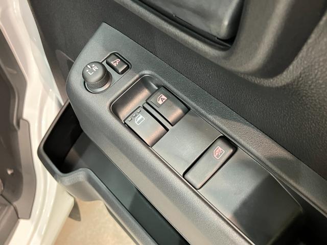 ハイゼットカーゴデッキバンＧ　４ＷＤ　届出済未使用車追突被害軽減ブレーキ　スマアシ　コーナーセンサー　スマートキー　両側スライドドア　パートタイム４ＷＤ（滋賀県）の中古車
