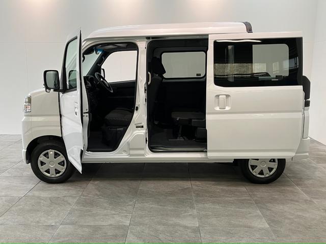 ハイゼットカーゴデッキバンＧ　４ＷＤ　届出済未使用車追突被害軽減ブレーキ　スマアシ　コーナーセンサー　スマートキー　両側スライドドア　パートタイム４ＷＤ（滋賀県）の中古車