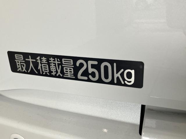 ハイゼットカーゴデッキバンＧ　４ＷＤ　届出済未使用車追突被害軽減ブレーキ　スマアシ　コーナーセンサー　スマートキー　両側スライドドア　パートタイム４ＷＤ（滋賀県）の中古車