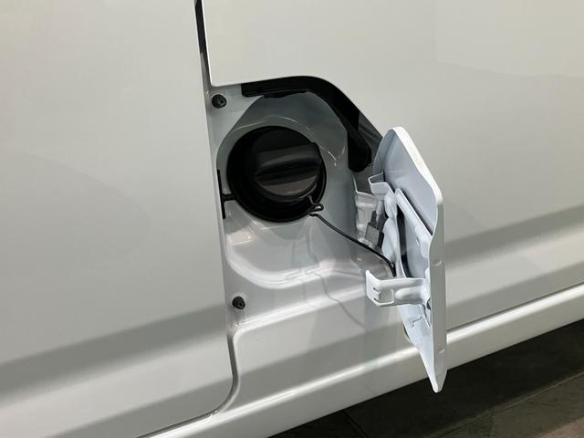 ハイゼットカーゴデッキバンＧ　４ＷＤ　届出済未使用車追突被害軽減ブレーキ　スマアシ　コーナーセンサー　スマートキー　両側スライドドア　パートタイム４ＷＤ（滋賀県）の中古車