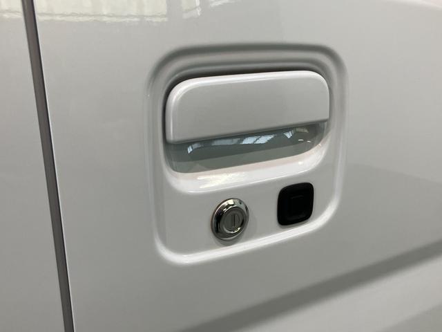 ハイゼットカーゴデッキバンＧ　４ＷＤ　届出済未使用車追突被害軽減ブレーキ　スマアシ　コーナーセンサー　スマートキー　両側スライドドア　パートタイム４ＷＤ（滋賀県）の中古車
