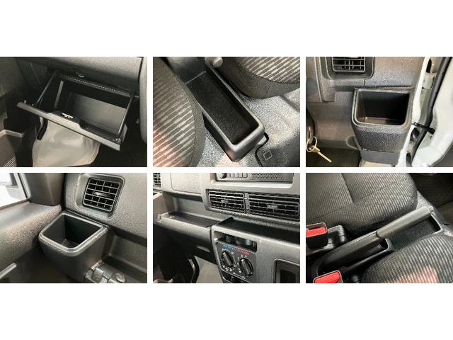 ハイゼットカーゴＤＸ　４ＷＤ　ＣＶＴ　ドライブレコーダー　キーレスエントリー衝突被害軽減ブレーキ　コーナーセンサー　電子制御式４ＷＤ　ＣＶＴ　ドライブレコーダー　ＡＭ／ＦＭラジオ　両側スライドドア　オートライト　キーレスエントリー　マニュアルエアコン　マニュアルレベリング（滋賀県）の中古車