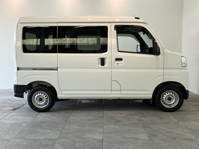 ハイゼットカーゴＤＸ　４ＷＤ　ＣＶＴ　ドライブレコーダー　キーレスエントリー衝突被害軽減ブレーキ　コーナーセンサー　電子制御式４ＷＤ　ＣＶＴ　ドライブレコーダー　ＡＭ／ＦＭラジオ　両側スライドドア　オートライト　キーレスエントリー　マニュアルエアコン　マニュアルレベリング（滋賀県）の中古車