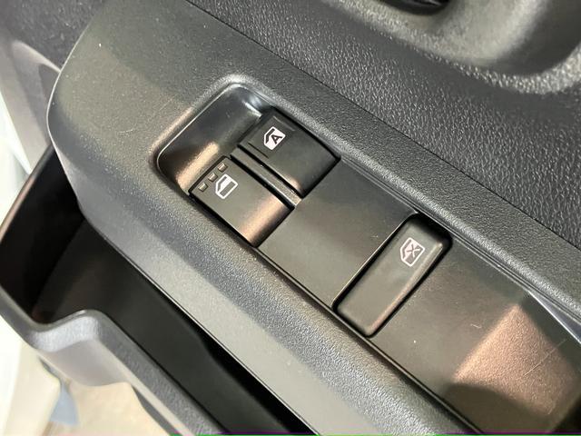 ハイゼットカーゴＤＸ　４ＷＤ　ＣＶＴ　ドライブレコーダー　キーレスエントリー衝突被害軽減ブレーキ　コーナーセンサー　電子制御式４ＷＤ　ＣＶＴ　ドライブレコーダー　ＡＭ／ＦＭラジオ　両側スライドドア　オートライト　キーレスエントリー　マニュアルエアコン　マニュアルレベリング（滋賀県）の中古車