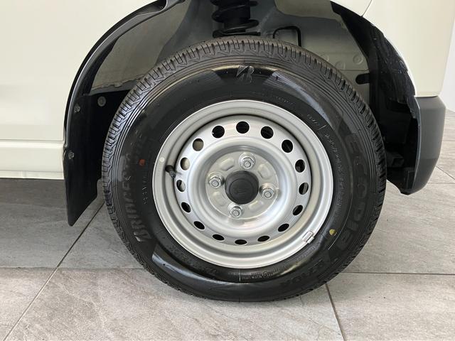 ハイゼットカーゴＤＸ　パートタイム４ＷＤ　ＣＶＴ車　キーレス衝突被害軽減ブレーキ　スマアシ　コーナーセンサー　キーレス　前席パワーウインドウ　ＡＭ／ＦＭステレオ　両側スライドドア　パートタイム４ＷＤ　オートライト（滋賀県）の中古車