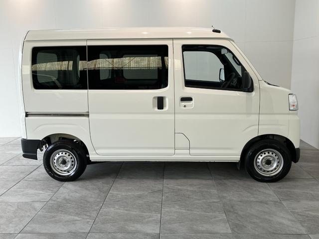 ハイゼットカーゴＤＸ　パートタイム４ＷＤ　ＣＶＴ車　キーレス衝突被害軽減ブレーキ　スマアシ　コーナーセンサー　キーレス　前席パワーウインドウ　ＡＭ／ＦＭステレオ　両側スライドドア　パートタイム４ＷＤ　オートライト（滋賀県）の中古車