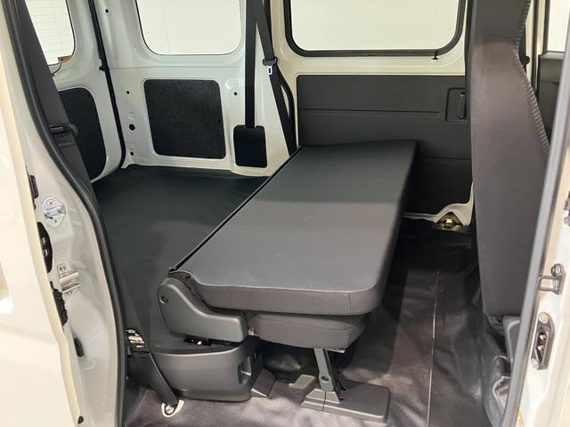 ハイゼットカーゴＤＸ　パートタイム４ＷＤ　ＣＶＴ車　キーレス衝突被害軽減ブレーキ　スマアシ　コーナーセンサー　キーレス　前席パワーウインドウ　ＡＭ／ＦＭステレオ　両側スライドドア　パートタイム４ＷＤ　オートライト（滋賀県）の中古車