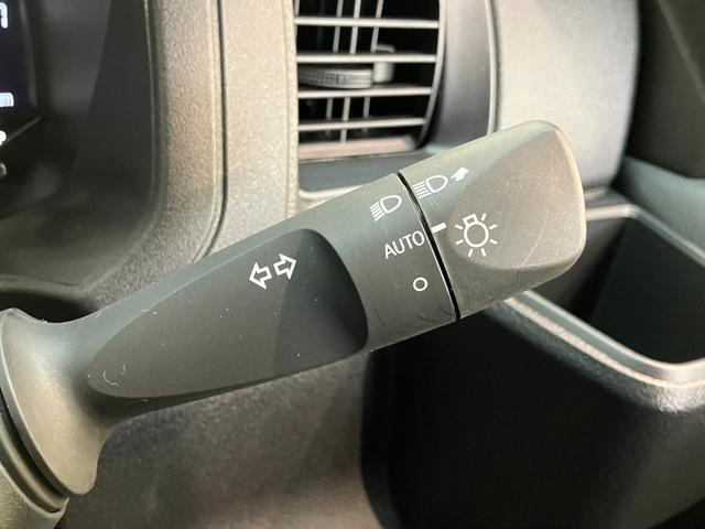 ハイゼットカーゴＤＸ　パートタイム４ＷＤ　ＣＶＴ車　キーレス衝突被害軽減ブレーキ　スマアシ　コーナーセンサー　キーレス　前席パワーウインドウ　ＡＭ／ＦＭステレオ　両側スライドドア　パートタイム４ＷＤ　オートライト（滋賀県）の中古車