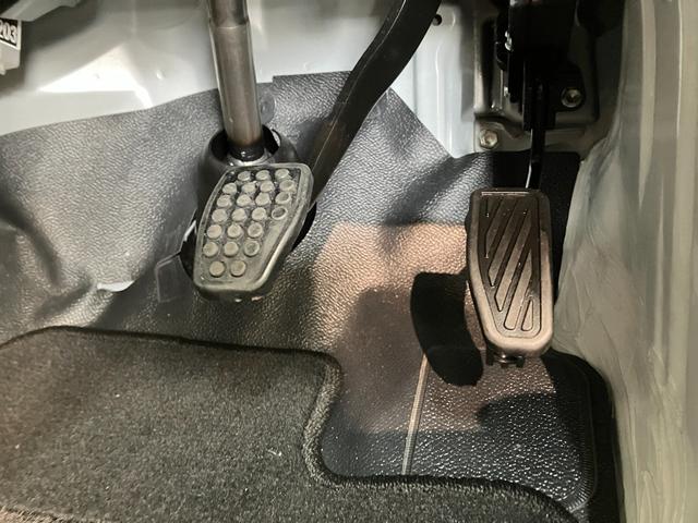 ハイゼットカーゴＤＸ　パートタイム４ＷＤ　ＣＶＴ車　キーレス衝突被害軽減ブレーキ　スマアシ　コーナーセンサー　キーレス　前席パワーウインドウ　ＡＭ／ＦＭステレオ　両側スライドドア　パートタイム４ＷＤ　オートライト（滋賀県）の中古車