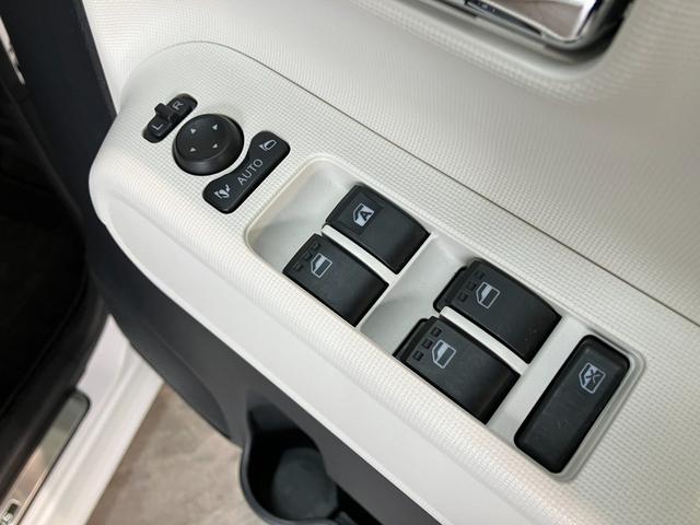 ムーヴキャンバスストライプスG 9型ディスプレイオーディオ 前後ドラレコ衝突被害軽減ブレーキ コーナーセンサー 9型ディスプレイオーディオ フルセグ Bluetooth USB バックカメラ 前後ドラレコ 両側電動スライドドア 前席シートヒーター 電動パーキングブレーキ(滋賀県)の中古車