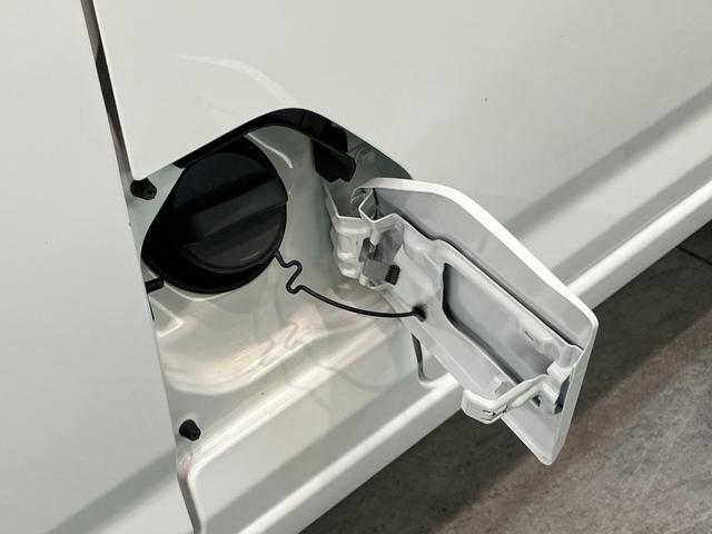 ハイゼットカーゴＤＸ　４ＷＤ　ＣＶＴ車　コーナーセンサー　ドラレコ　キーレス衝突被害軽減ブレーキ　スマアシ　コーナーセンサー　前席パワーウインドウ　ＡＭ／ＦＭステレオ　ドラレコ　両側スライドドア　オートライト　マニュアルレベリング　パートタイム４ＷＤ　キーレス（滋賀県）の中古車