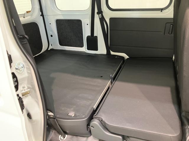 ハイゼットカーゴＤＸ　４ＷＤ　ＣＶＴ車　コーナーセンサー　ドラレコ　キーレス衝突被害軽減ブレーキ　スマアシ　コーナーセンサー　前席パワーウインドウ　ＡＭ／ＦＭステレオ　ドラレコ　両側スライドドア　オートライト　マニュアルレベリング　パートタイム４ＷＤ　キーレス（滋賀県）の中古車