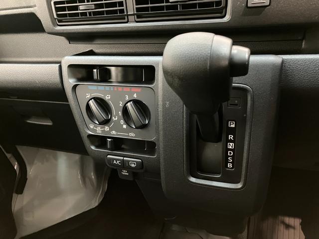 ハイゼットカーゴＤＸ　４ＷＤ　ＣＶＴ車　コーナーセンサー　ドラレコ　キーレス衝突被害軽減ブレーキ　スマアシ　コーナーセンサー　前席パワーウインドウ　ＡＭ／ＦＭステレオ　ドラレコ　両側スライドドア　オートライト　マニュアルレベリング　パートタイム４ＷＤ　キーレス（滋賀県）の中古車