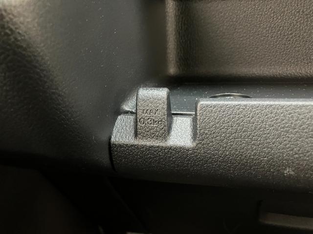 ハイゼットカーゴＤＸ　４ＷＤ　ＣＶＴ車　コーナーセンサー　ドラレコ　キーレス衝突被害軽減ブレーキ　スマアシ　コーナーセンサー　前席パワーウインドウ　ＡＭ／ＦＭステレオ　ドラレコ　両側スライドドア　オートライト　マニュアルレベリング　パートタイム４ＷＤ　キーレス（滋賀県）の中古車