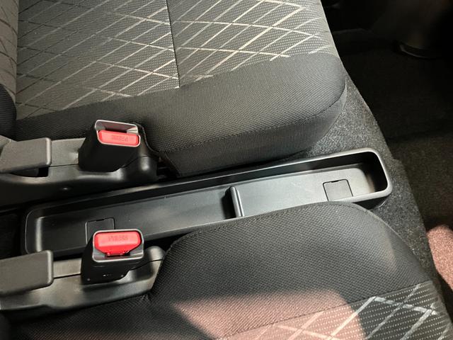 アトレーＲＳ　４ＷＤ　９型ディスプレイオーディオ　届出済未使用車衝突被害軽減ブレーキ　コーナーセンサー　９型ディスプレイオーディオ　フルセグ　Ｂｌｕｅｔｏｏｔｈ　ＵＳＢ　バックカメラ　クルーズコントロール　両側電動スライドドア　ＬＥＤ　オートライト　オートエアコン（滋賀県）の中古車
