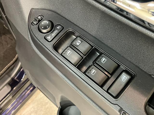 タントカスタムＸ　両側電動スライドドア　前席シートヒーター　ＬＥＤ衝突被害軽減ブレーキ　コーナーセンサー　バックカメラ（ナビ装着時用）　両側電動スライドドア　前席シートヒーター　電動パーキングブレーキ　ＬＥＤ　オートライト　オートエアコン　スマートキー　エコアイドル（滋賀県）の中古車
