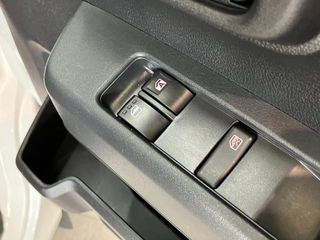 ハイゼットカーゴＤＸ　４ＷＤ　キーレス　前席パワーウインドウ追突被害軽減ブレーキ　スマアシ　コーナーセンサー　キーレス　前席パワーウインドウ　ＡＭ／ＦＭステレオ　両側スライドドア　パートタイム４ＷＤ　ドラレコ（滋賀県）の中古車
