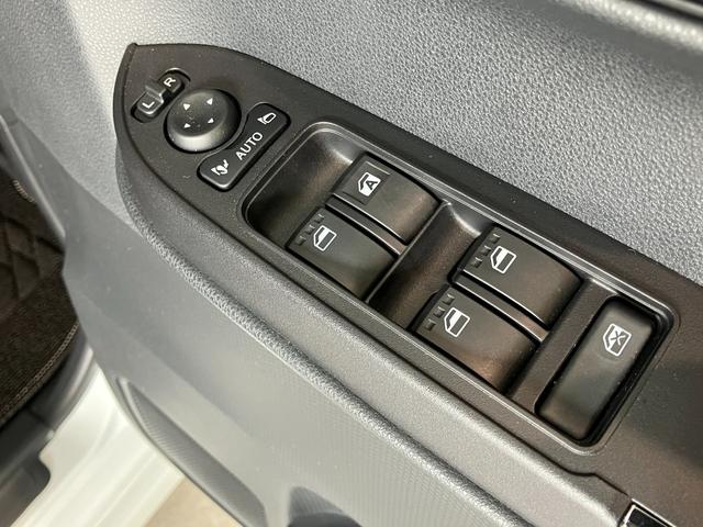 タントカスタムＸ　フルセグナビ　バックカメラ　両側電動スライドドア衝突被害軽減ブレーキ　コーナーセンサー　両側電動スライドドア　前席シートヒーター　ＬＥＤ　オートライト　スマートキー　フルセグナビ　ＤＶＤ　Ｂｌｕｅｔｏｏｔｈ　ＵＳＢ　バックカメラ（滋賀県）の中古車