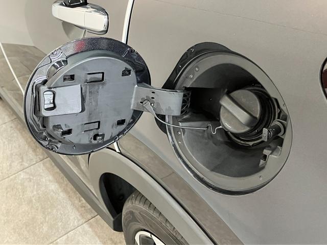 ロッキープレミアムＧ　ＨＥＶ　９型ナビ　パノラマカメラ　車検整備付衝突被害軽減ブレーキ　コーナーセンサー　９型フルセグナビ　Ｂｌｕｅｔｏｏｔｈ　ＤＶＤ　ＵＳＢ　パノラマカメラ　前後ドラレコ　ＥＴＣ　ＴＶコントロール　前席シートヒータ　ＬＥＤ　レーダークルコン（滋賀県）の中古車