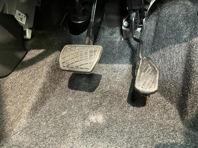 ロッキープレミアムＧ　ＨＥＶ　９型ナビ　パノラマカメラ　車検整備付衝突被害軽減ブレーキ　コーナーセンサー　９型フルセグナビ　Ｂｌｕｅｔｏｏｔｈ　ＤＶＤ　ＵＳＢ　パノラマカメラ　前後ドラレコ　ＥＴＣ　ＴＶコントロール　前席シートヒータ　ＬＥＤ　レーダークルコン（滋賀県）の中古車