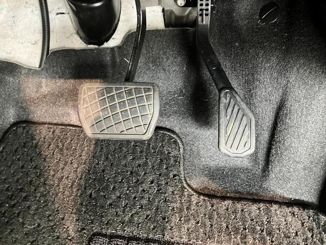 タントカスタムＸセレクション　フルセグナビ　Ｂカメラ　車検整備付衝突被害軽減ブレーキ　　コーナーセンサー　フルセグナビ　Ｂｌｕｅｔｏｏｔｈ　ＤＶＤ再生　ＵＳＢ　ＥＴＣ　バックカメラ　前後ドラレコ　両側電動スライドドア　前席シートヒーター　ＬＥＤ　スマートキー（滋賀県）の中古車