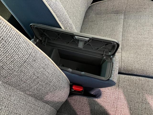 ムーヴキャンバスストライプスＧ　９型ディスプレイオーディオ　パノラマカメラ衝突被害軽減ブレーキ　コーナーセンサー　９型ディスプレイオーディオ　フルセグ　Ｂｌｕｅｔｏｏｔｈ　ＵＳＢ　パノラマカメラ　駐車支援システム　前後ドラレコ　両側電動スライドドア　前席シートヒーター（滋賀県）の中古車