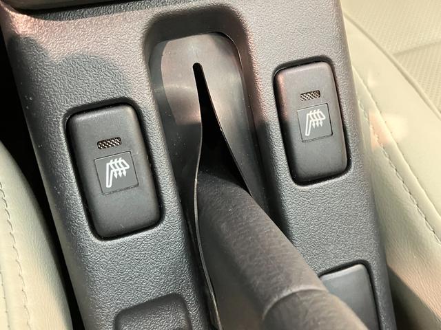 コペン20thアニバーサリーエディション 5MT 車検整備付5MT ターボ MOMO製ハンドル 革シート BBS製アルミホイール CDステレオ シートヒーター LED オートライト スマートキー(滋賀県)の中古車