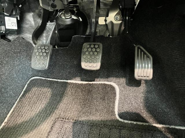 コペン20thアニバーサリーエディション 5MT 車検整備付5MT ターボ MOMO製ハンドル 革シート BBS製アルミホイール CDステレオ シートヒーター LED オートライト スマートキー(滋賀県)の中古車