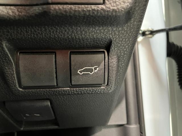 カローラクロスハイブリッドZ 10型ナビ Pカメラ 駐車支援システムTSS コーナーセンサー 10.5型フルセグナビ パノラマカメラ TVコントロール ETC Bluetooth USB レーダークルコン シートヒーター 電動リヤーゲート ハンドルヒーター(滋賀県)の中古車