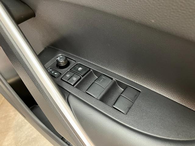 カローラクロスハイブリッドZ 10型ナビ Pカメラ 駐車支援システムTSS コーナーセンサー 10.5型フルセグナビ パノラマカメラ TVコントロール ETC Bluetooth USB レーダークルコン シートヒーター 電動リヤーゲート ハンドルヒーター(滋賀県)の中古車