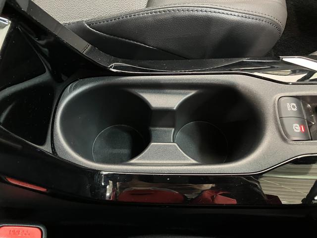 カローラクロスハイブリッドZ 10型ナビ Pカメラ 駐車支援システムTSS コーナーセンサー 10.5型フルセグナビ パノラマカメラ TVコントロール ETC Bluetooth USB レーダークルコン シートヒーター 電動リヤーゲート ハンドルヒーター(滋賀県)の中古車