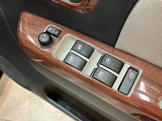 ミラトコットＧ　ＳＡ３　フルセグナビ　Ｐカメラ　ドラレコ　車検整備付衝突被害軽減ブレーキ　コーナーセンサー　フルセグナビ　パノラマカメラ　ドラレコ　ＤＶＤ再生　Ｂｌｕｅｔｏｏｔｈ　ＵＳＢ　ＥＴＣ　前席シートヒーター　ＬＥＤ　オートライト　オートエアコン　スマートキー（滋賀県）の中古車