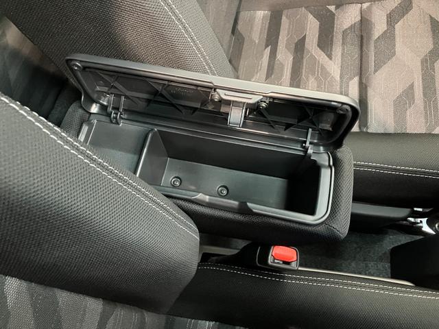 タフトＧダーククロムベンチャー　９型Ｄ．Ａ　届出済未使用車衝突被害軽減ブレーキ　コーナーセンサー　９型ディスプレイオーディオ　フルセグ　Ｂｌｕｅｔｏｏｔｈ　ＵＳＢ　バックカメラ　前席シートヒーター　ＬＥＤ　オートライト　クルーズコントロール　オートエアコン（滋賀県）の中古車