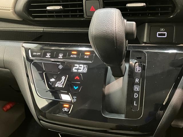 デイズＸ　９型フルセグナビ　バックカメラ　車検整備付衝突被害軽減ブレーキ　コーナーセンサー　９型フルセグナビ　ＤＶＤ再生　Ｂｌｕｅｔｏｏｔｈ　ＵＳＢ　バックカメラ　ＥＴＣ　オートエアコン　オートライト　スマートキー　電動格納式ミラー　エコアイドル（滋賀県）の中古車