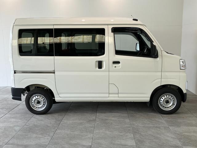 ハイゼットカーゴＤＸ　４ＷＤ　ＣＶＴ車　フルセグナビ　ドラレコ　キーレス衝突被害軽減ブレーキ　コーナーセンサー　フルセグナビ　ＤＶＤ再生　Ｂｌｕｅｔｏｏｔｈ　ドラレコ　ＥＴＣ　ＬＥＤ　オートライト　キーレスエントリー　前席パワーウインドウ　エコアイドル　パートタイム４ＷＤ（滋賀県）の中古車