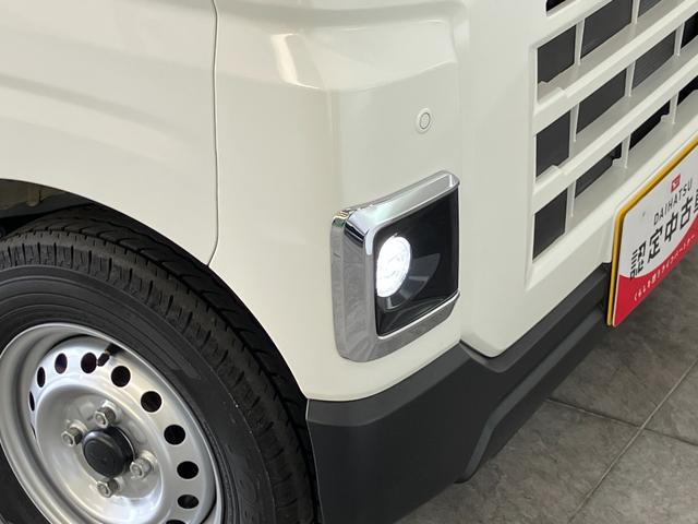 ハイゼットカーゴＤＸ　４ＷＤ　ＣＶＴ車　フルセグナビ　ドラレコ　キーレス衝突被害軽減ブレーキ　コーナーセンサー　フルセグナビ　ＤＶＤ再生　Ｂｌｕｅｔｏｏｔｈ　ドラレコ　ＥＴＣ　ＬＥＤ　オートライト　キーレスエントリー　前席パワーウインドウ　エコアイドル　パートタイム４ＷＤ（滋賀県）の中古車