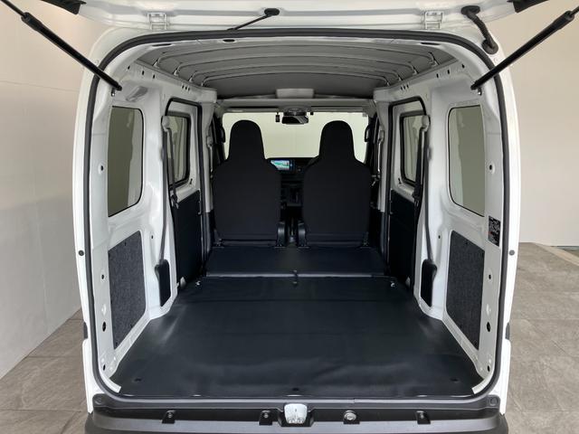 ハイゼットカーゴＤＸ　４ＷＤ　ＣＶＴ車　フルセグナビ　ドラレコ　キーレス衝突被害軽減ブレーキ　コーナーセンサー　フルセグナビ　ＤＶＤ再生　Ｂｌｕｅｔｏｏｔｈ　ドラレコ　ＥＴＣ　ＬＥＤ　オートライト　キーレスエントリー　前席パワーウインドウ　エコアイドル　パートタイム４ＷＤ（滋賀県）の中古車