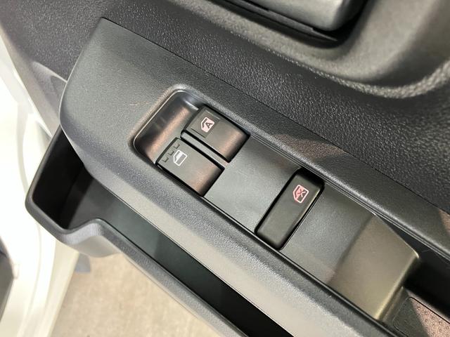 ハイゼットカーゴＤＸ　４ＷＤ　ＣＶＴ車　フルセグナビ　ドラレコ　キーレス衝突被害軽減ブレーキ　コーナーセンサー　フルセグナビ　ＤＶＤ再生　Ｂｌｕｅｔｏｏｔｈ　ドラレコ　ＥＴＣ　ＬＥＤ　オートライト　キーレスエントリー　前席パワーウインドウ　エコアイドル　パートタイム４ＷＤ（滋賀県）の中古車