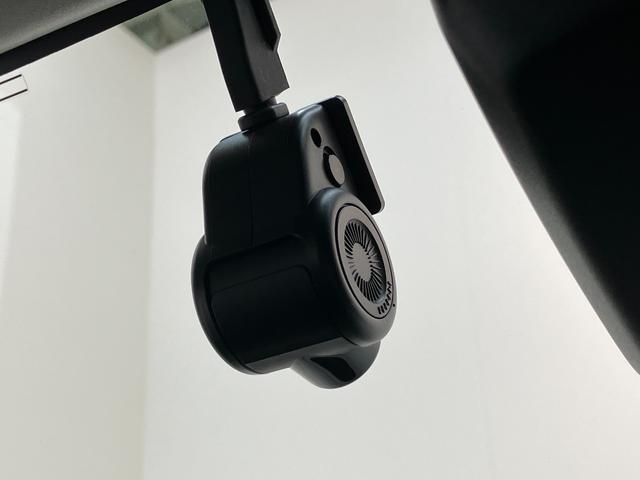 ハイゼットカーゴＤＸ　４ＷＤ　ＣＶＴ車　フルセグナビ　ドラレコ　キーレス衝突被害軽減ブレーキ　コーナーセンサー　フルセグナビ　ＤＶＤ再生　Ｂｌｕｅｔｏｏｔｈ　ドラレコ　ＥＴＣ　ＬＥＤ　オートライト　キーレスエントリー　前席パワーウインドウ　エコアイドル　パートタイム４ＷＤ（滋賀県）の中古車