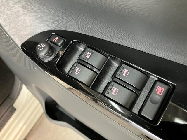 タントカスタムＲＳ　ＳＡ　ターボ　スマートキー　両側電動スライド衝突被害軽減ブレーキ　ＣＤステレオ　両側電動スライドドア　ＬＥＤ　オートライト　オートエアコン　スマートキー　電動格納式ミラー　エコアイドル　ターボ　タイヤ４本新品交換済み（滋賀県）の中古車