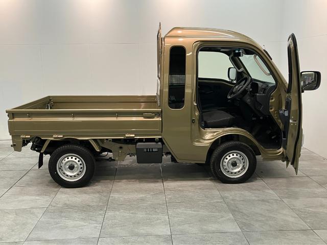 ハイゼットトラックジャンボエクストラ　４ＷＤ　ＣＶＴ　届出済未使用車衝突被害軽減ブレーキ　コーナーセンサー　ＬＥＤヘッドライト　オートライト　スマートキー　パワーウインドウ　電動格納式ミラー　荷台作業灯　パートタイム４ＷＤ　デフロック　エコアイドル　届出済未使用車（滋賀県）の中古車