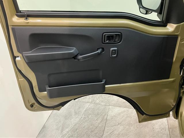 ハイゼットトラックジャンボエクストラ　４ＷＤ　ＣＶＴ　届出済未使用車衝突被害軽減ブレーキ　コーナーセンサー　ＬＥＤヘッドライト　オートライト　スマートキー　パワーウインドウ　電動格納式ミラー　荷台作業灯　パートタイム４ＷＤ　デフロック　エコアイドル　届出済未使用車（滋賀県）の中古車