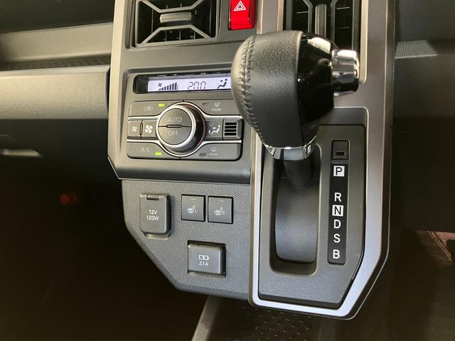 タフトＧクロムベンチャー　ＣＤステレオ　スマートキー　ＬＥＤ衝突被害軽減ブレーキ　コーナーセンサー　バックカメラ（ナビ装着時用）　　前席シートヒーター　電動パーキング　スカイフィールトップ　ＬＥＤ　オートライト　オートエアコン　スマートキー　エコアイドル（滋賀県）の中古車