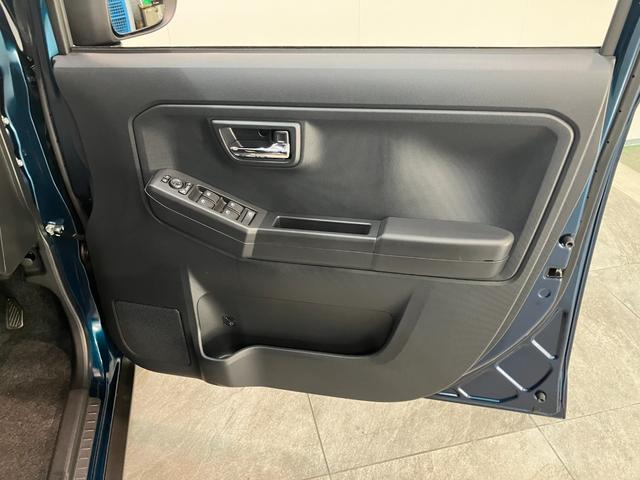 タフトＧダーククロムベンチャー　レーダークルコン　届出済未使用車衝突被害軽減ブレーキ　コーナーセンサー　バックカメラ（ナビ装着時用）　前席シートヒーター　電動パーキング　スカイフィールトップ　ＬＥＤ　オートライト　オートエアコン　スマートキー　エコアイドル（滋賀県）の中古車