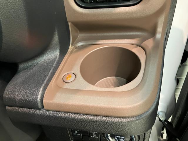 ムーヴキャンバスセオリーG 9型ディスプレイオーディオ バックカメラアナザースタイルパッケージ・ビタースタイル 衝突被害軽減ブレーキ コーナーセンサー 9型ディスプレイオーディオ Bluetooth USB バックカメラ ドラレコ 両側パワスラ シートヒーター LED(滋賀県)の中古車