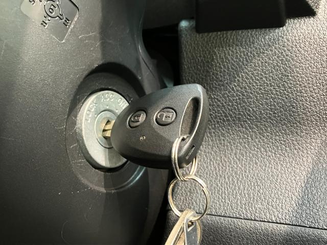 ハイゼットカーゴＤＸ　パートタイム４ＷＤ　キーレス　コーナーセンサー　ＥＴＣ衝突被害軽減ブレーキ　スマアシ　コーナーセンサー　キーレス　前席パワーウインドウ　ＡＭ／ＦＭステレオ　ＥＴＣ　両側スライドドア　パートタイム４ＷＤ　オートライト（滋賀県）の中古車