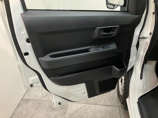 ハイゼットカーゴＤＸ　パートタイム４ＷＤ　キーレス　コーナーセンサー　ＥＴＣ衝突被害軽減ブレーキ　スマアシ　コーナーセンサー　キーレス　前席パワーウインドウ　ＡＭ／ＦＭステレオ　ＥＴＣ　両側スライドドア　パートタイム４ＷＤ　オートライト（滋賀県）の中古車