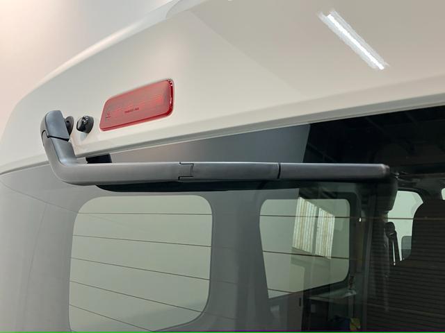 ハイゼットカーゴＤＸ　パートタイム４ＷＤ　キーレス　コーナーセンサー　ＥＴＣ衝突被害軽減ブレーキ　スマアシ　コーナーセンサー　キーレス　前席パワーウインドウ　ＡＭ／ＦＭステレオ　ＥＴＣ　両側スライドドア　パートタイム４ＷＤ　オートライト（滋賀県）の中古車